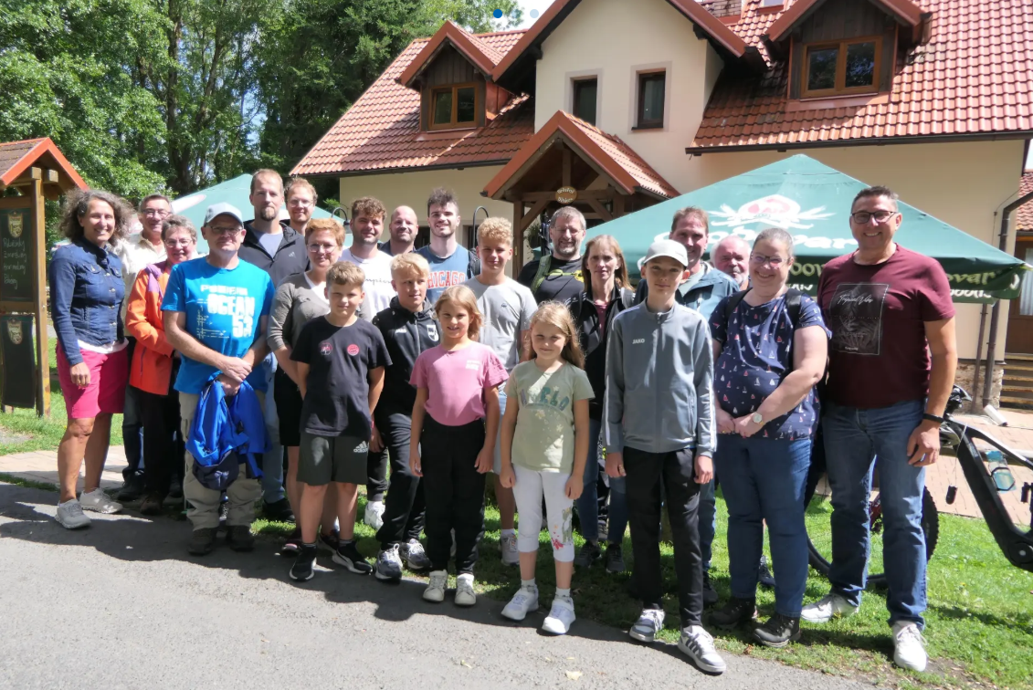 Tischtennisfreunde wandern nach Pleš